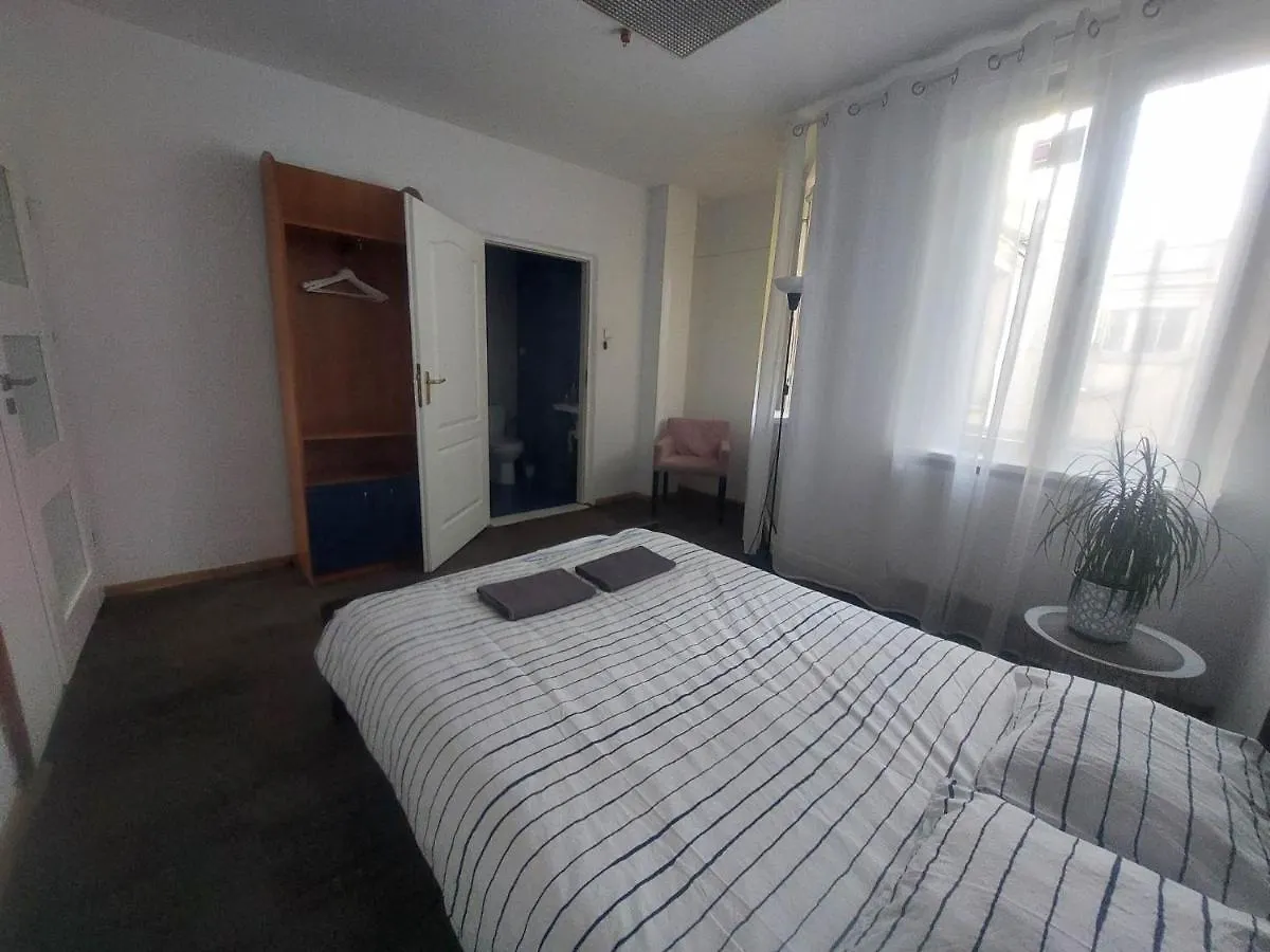 Konukevi Centrum Lwowska Varşova