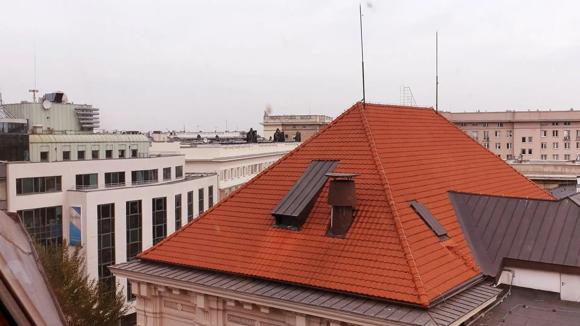 Konukevi Centrum Lwowska Varşova