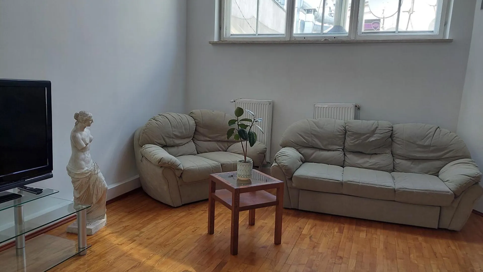 Guest house Centrum Lwowska Warsaw